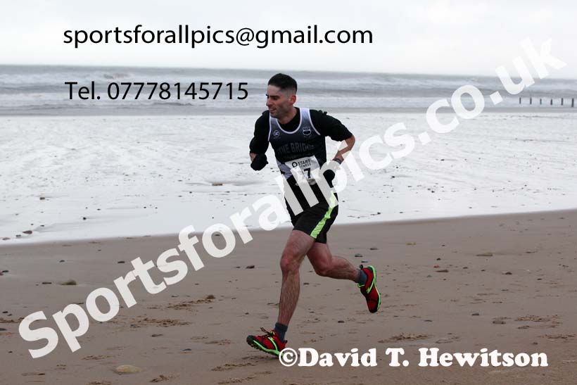 The 2021 Blyth Sands Race, December 5th. Photo: David T. Hewitson/Sports for All Pics